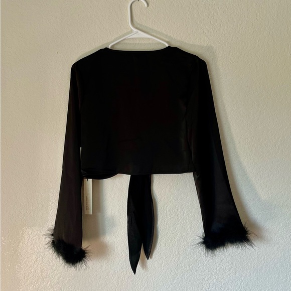 NWT June & Hudson Crop Top with Feathery Cuffs - Black - Small - Picture 3 of 12
